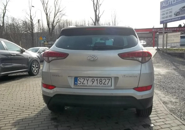 Hyundai Tucson cena 72900 przebieg: 180000, rok produkcji 2018 z Żywiec małe 154